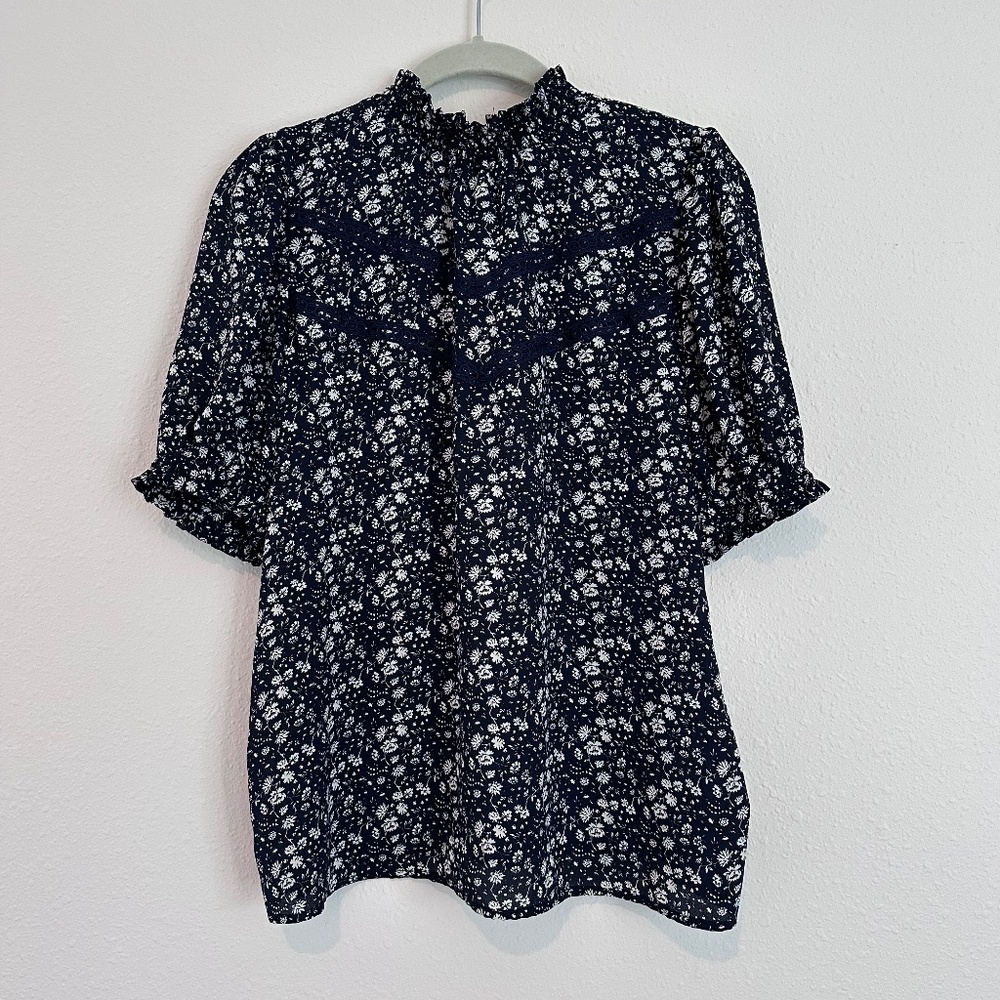 Ann Taylor LOFT Floral Puff Sleeve, Size Medium